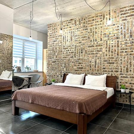 Designer Apartments In The City Center Ровно Экстерьер фото