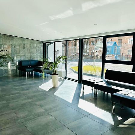 Designer Apartments In The City Center Ровно Экстерьер фото